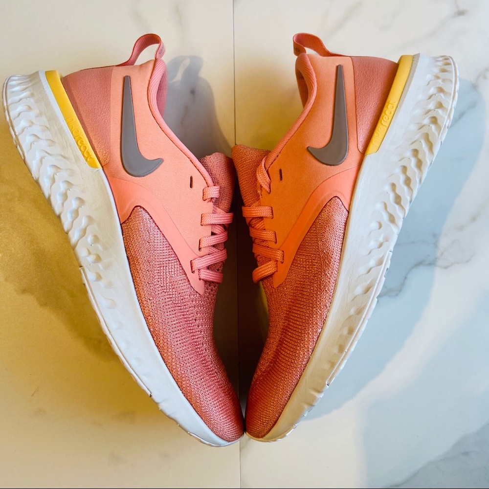 NWT Nike odyssey react flyknit running shoes - Picture 2 of 7